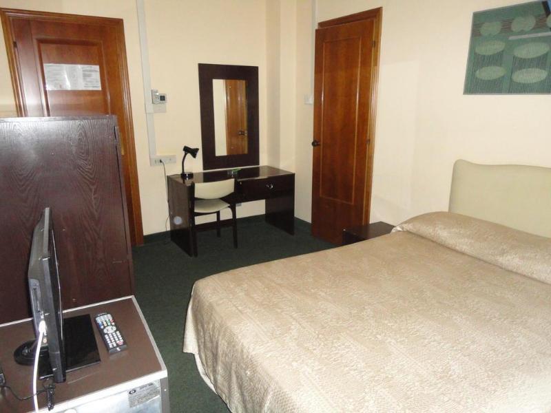Giappone Inn Parking Hotel Livorno Exteriör bild