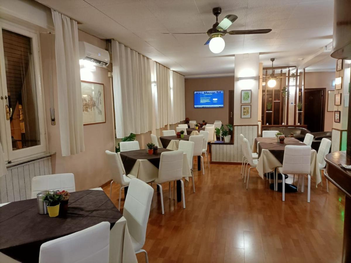 Giappone Inn Parking Hotel Livorno Exteriör bild