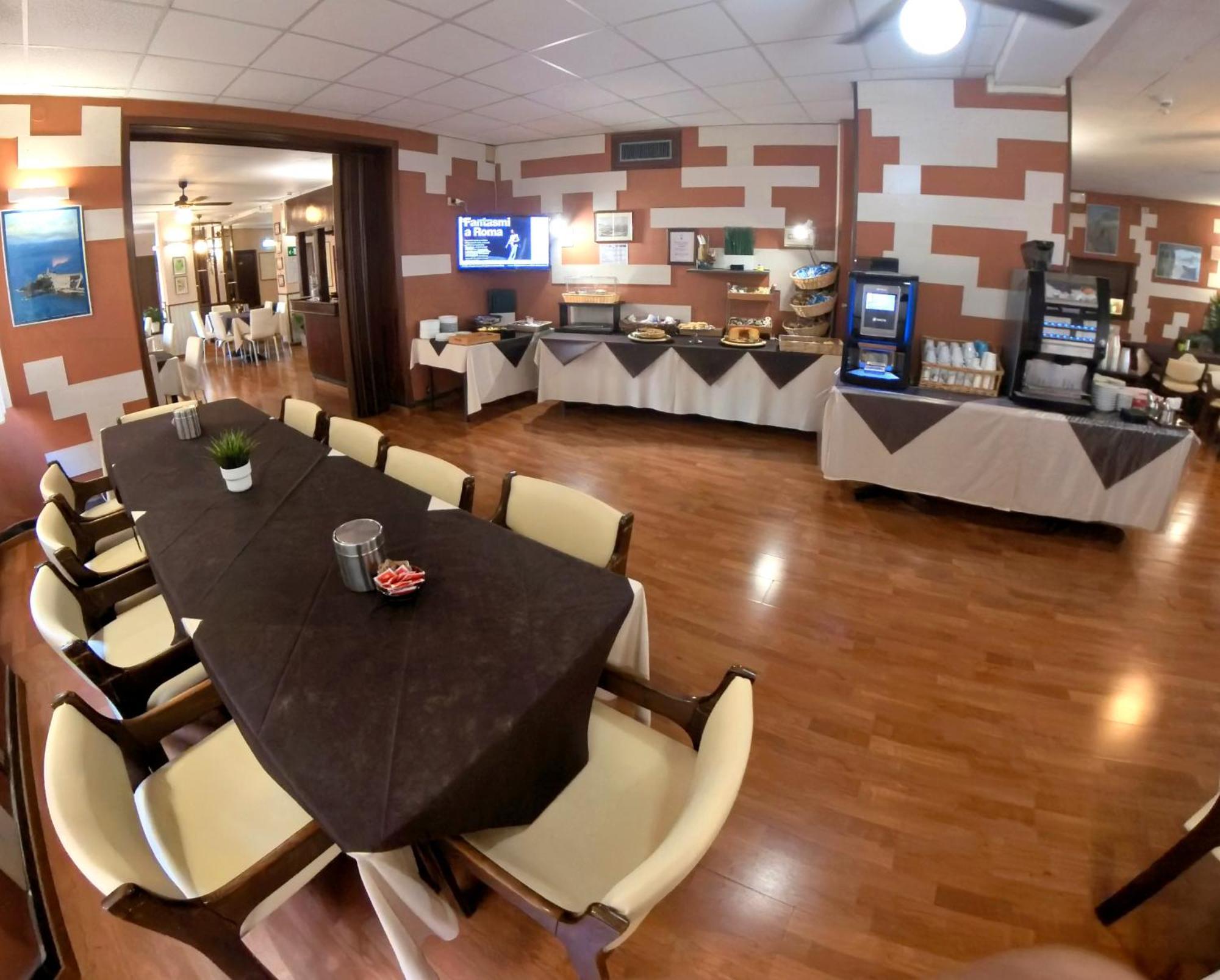 Giappone Inn Parking Hotel Livorno Exteriör bild